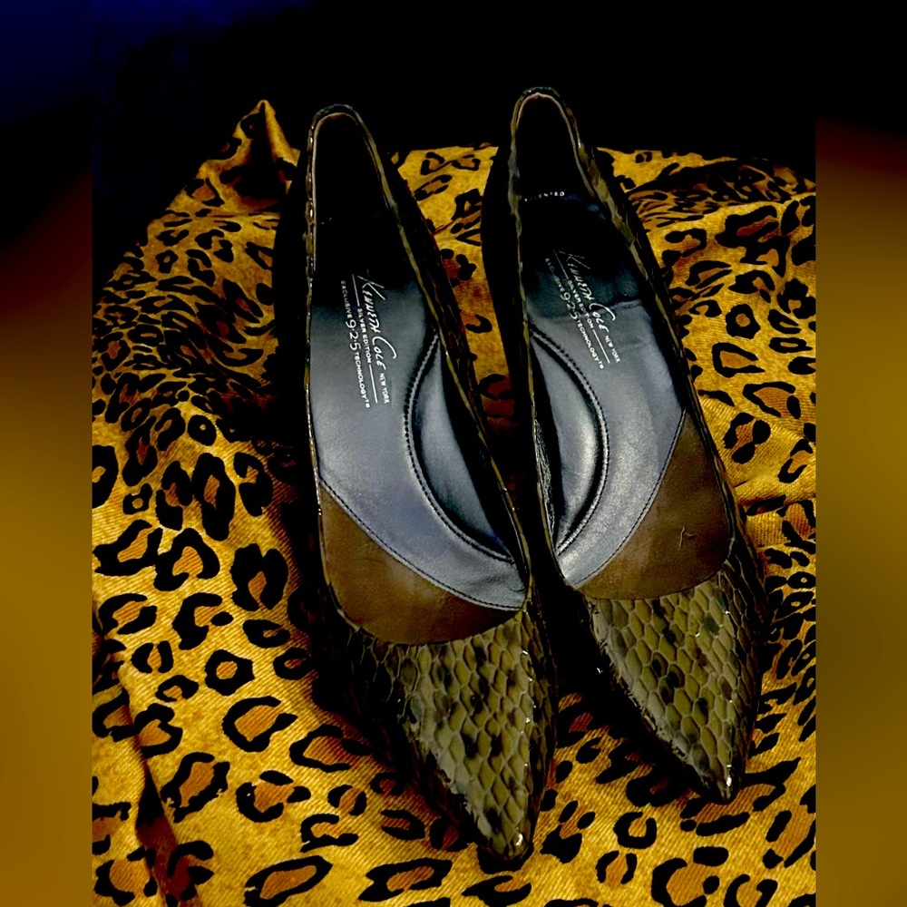 9. 2.5 Kenneth Cole pumps